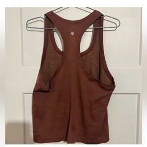 Lululemon tank